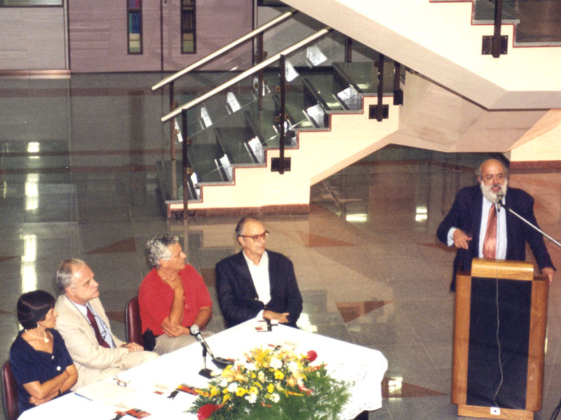 Maria Élide Bortolleto, Paulo Buss, Elói Garcia, Hermann Schatzmayr, Sergio Arouca